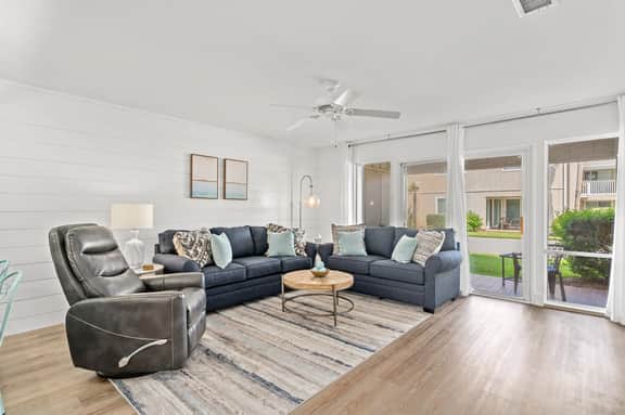 CLM 4A  Lovely Destin Chateau Unit - Private Beach Access - Image 2